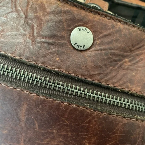 NWT Genuine Leather FRYE Amy Crossbody Handbag - Picture 7 of 15